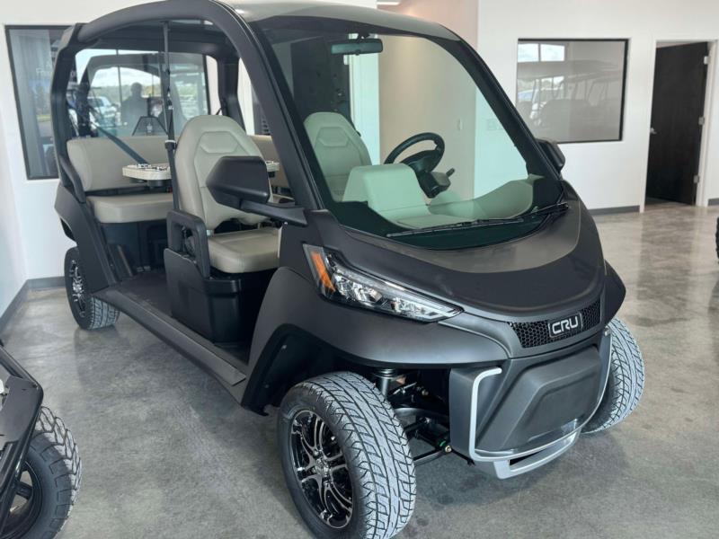 2025 CLUB CAR NEW MATTE BLACK CLUB CAR CRU!! Golf Cars