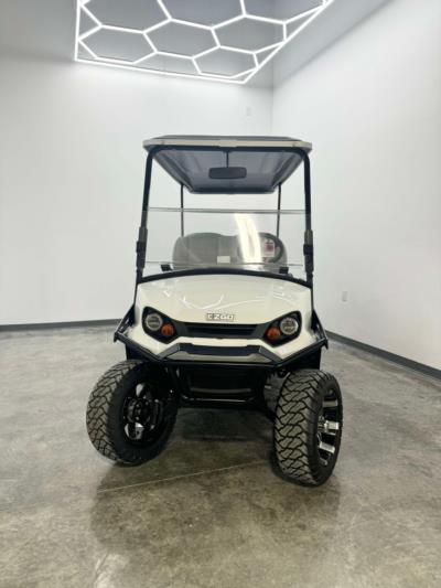 2023 E-Z-GO L6 LIFTED WITH EFI GAS ENGINE $2500 OFF MSRP!! Golf Cars