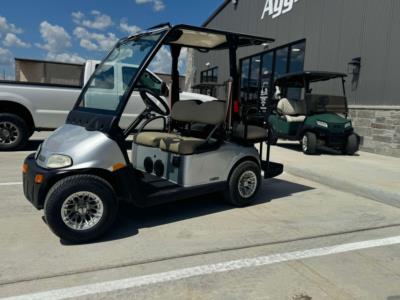 2016 E-Z-GO 2FIVE LSV Golf Cars