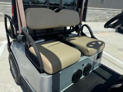 2016 E-Z-GO 2FIVE LSV Golf Cars