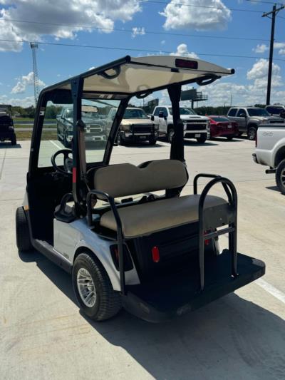 2016 E-Z-GO 2FIVE LSV Golf Cars