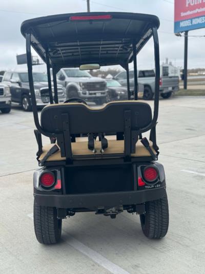 2023 Cushman Tour LSV Lithium Ion Golf Cars