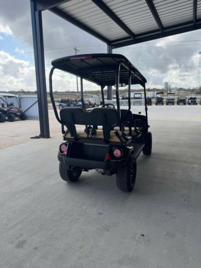 2023 Cushman Tour LSV Lithium Ion Golf Cars