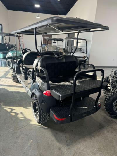 2025 CLUB CAR 2025 ONWARD LIFTED 6 PASSENGER WITH EFI GAS ENGINE $1500 OFF!! Golf Cars