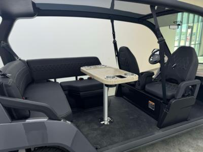 2024 CLUB CAR ALL NEW CLUB CAR CRU WITH CUSTOM SEATS!! Golf Cars